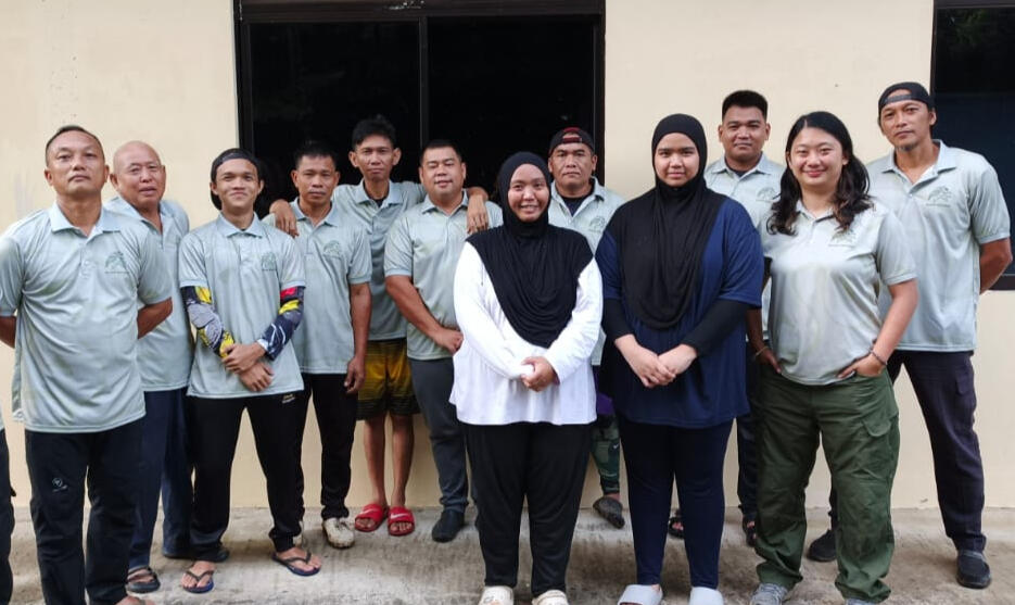 Borneo Twitchers' team